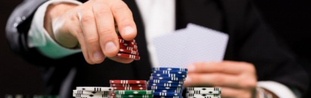 How to Effectively Bluff in Hold'em Poker